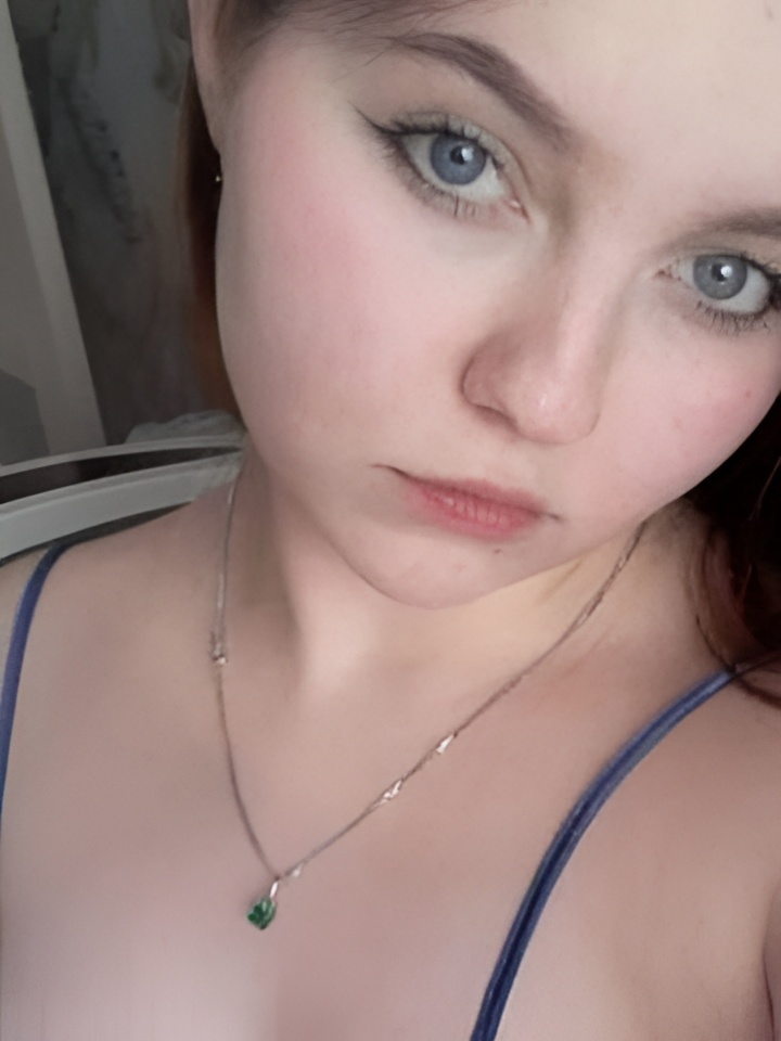 Алина привлекальеная девушка из Карачаевск цена от 4000 руб