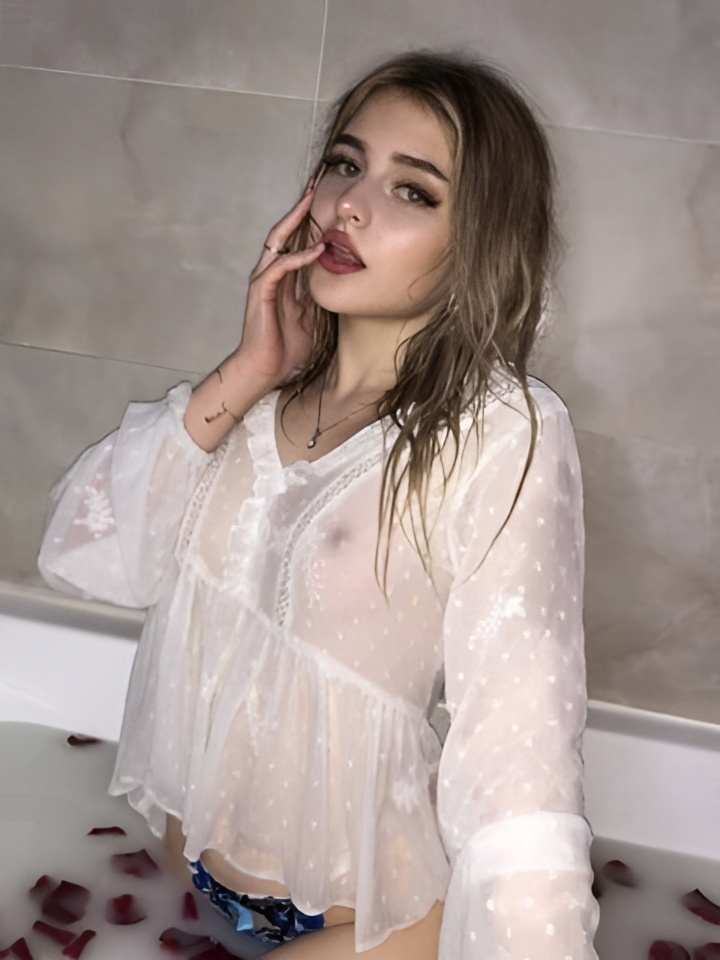 Рада привлекальеная девушка из Карачаевск цена от 3000 руб