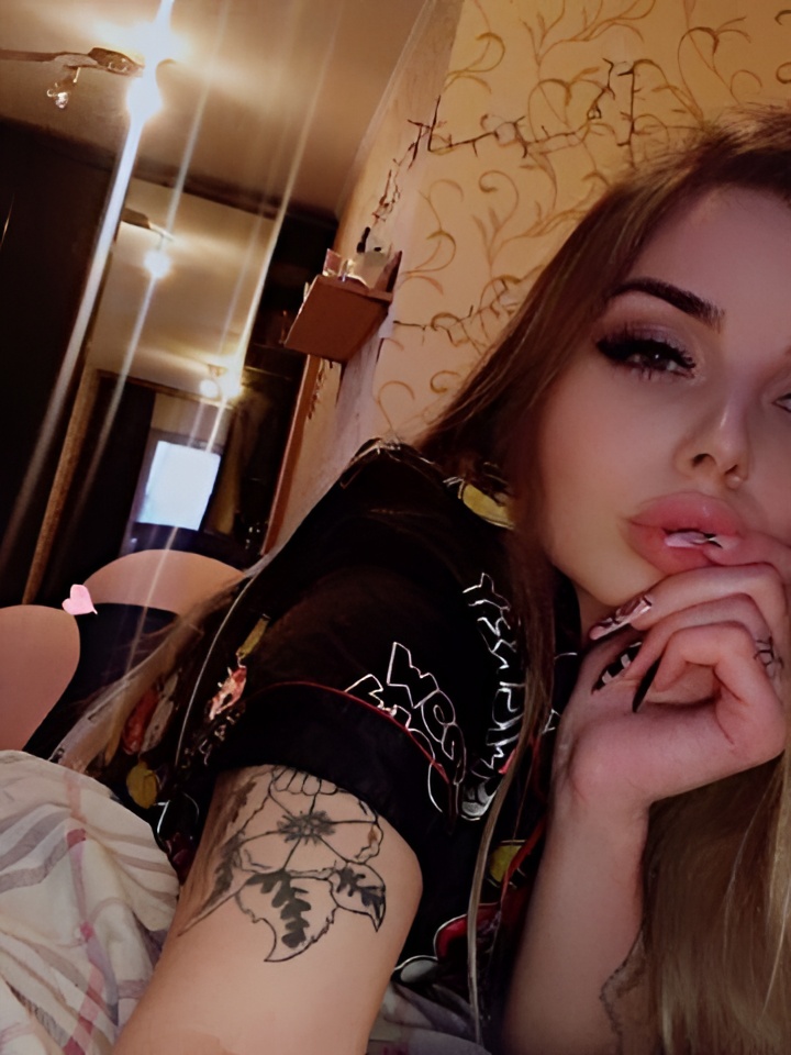 Вероника привлекальеная девушка из Карачаевск цена от 1500 руб