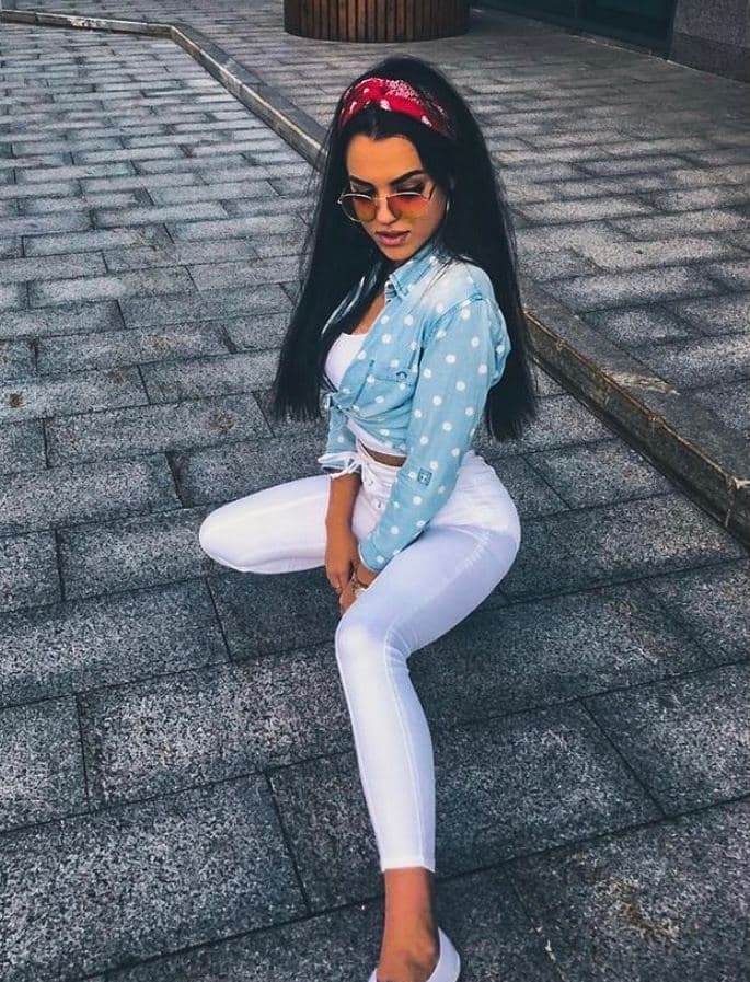 Ирма привлекальеная девушка из Карачаевск цена от 7000 руб