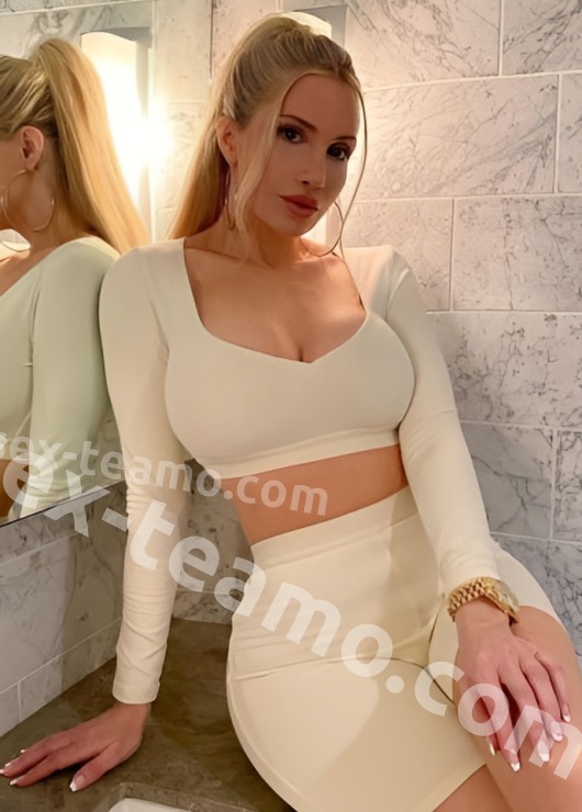Элина привлекательная девушка из Карачаевск цена от 2000 руб
