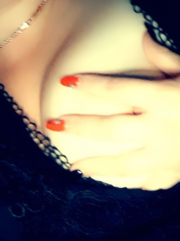 Агнесса привлекательная девушка из Карачаевск цена от 4000 руб