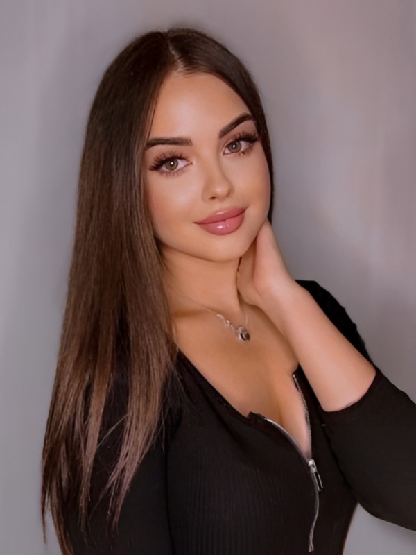 Арнелла привлекательная девушка из Карачаевск цена от 10000 руб