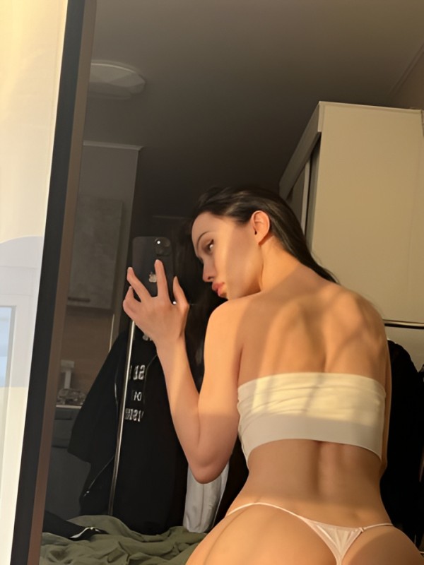 Лизочка привлекательная девушка из Карачаевск цена от 4000 руб