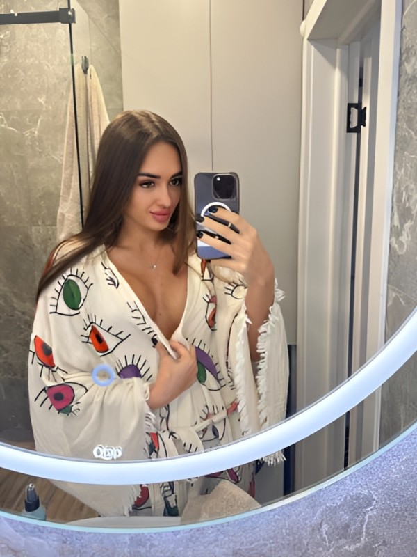 Людмила привлекательная девушка из Карачаевск цена от 3000 руб