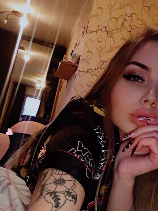 Регинка привлекательная девушка из Карачаевск цена от 3000 руб