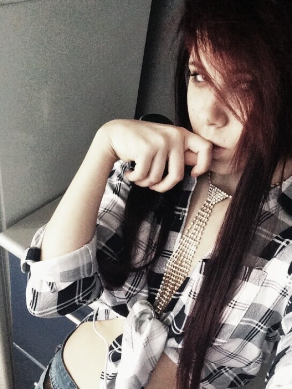 Милана привлекательная девушка из Карачаевск цена от 3000 руб