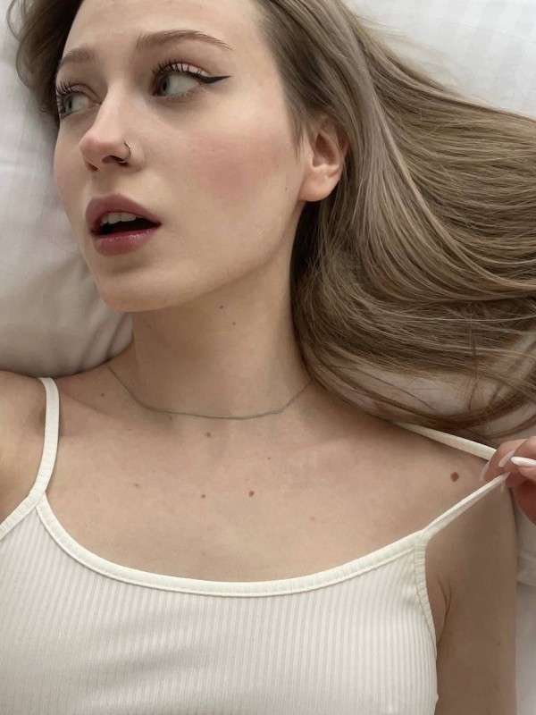 Юлия привлекательная девушка из Карачаевск цена от 3000 руб